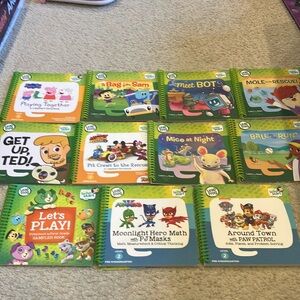 LeapFrog LeapStart 3D Interactive Learning System, Books